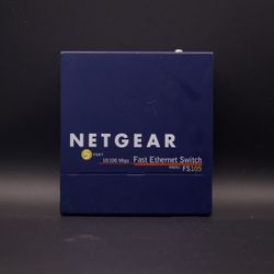 Netgear FS105 v2 5-Port Ethernet Switch (10/100 Mbps)