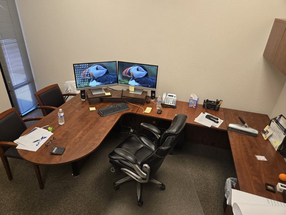 Office Furniture. FREE TILL NOON TODAY