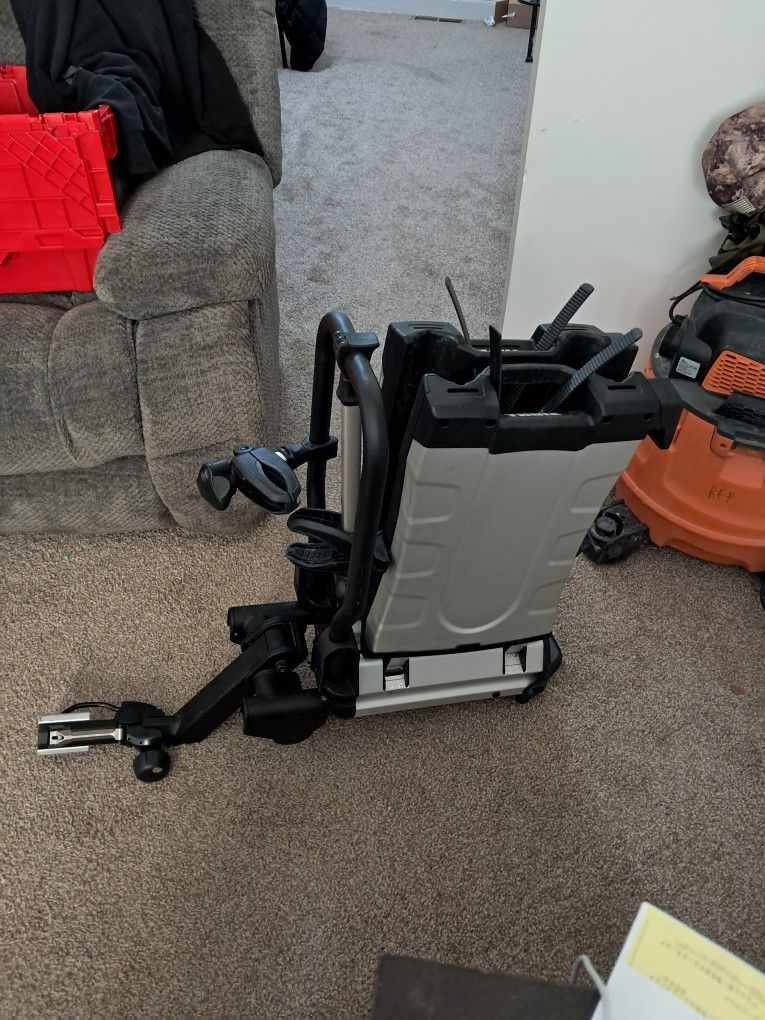 Thule Bike Rack Used A Couple Times