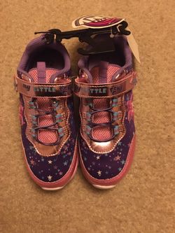 NWT little pony light up shoes size 8 9 10 11 12