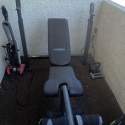 Like New Weight Bench With Incline 