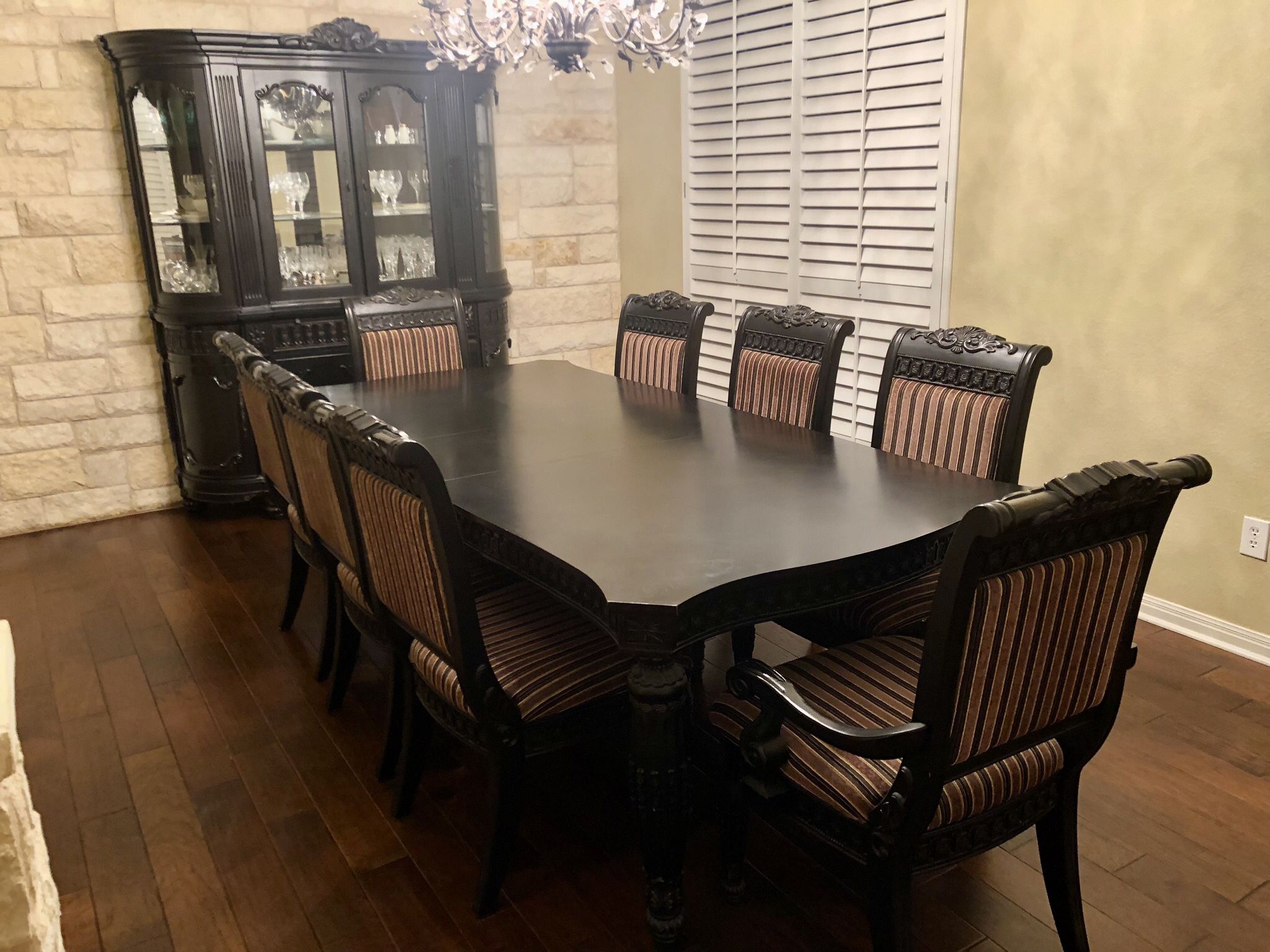 Dining Room Set - Table, Chairs (8), Hutch, And Buffet