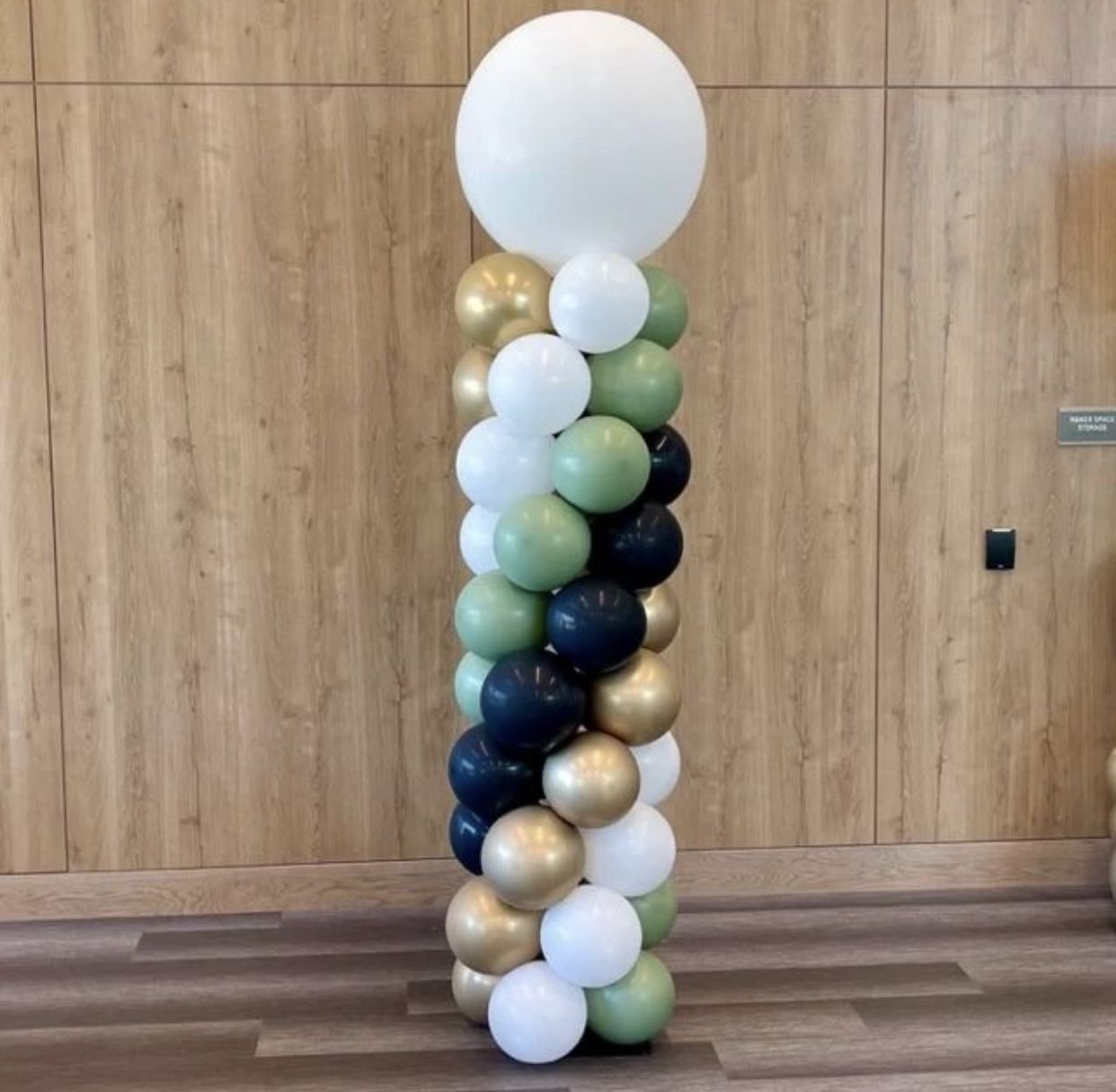 Balloon Columns, Columnas de globos