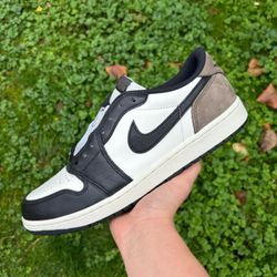 Jordan 1 Low Mocha