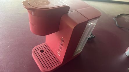 Keurig coffee maker. Works perfectly
