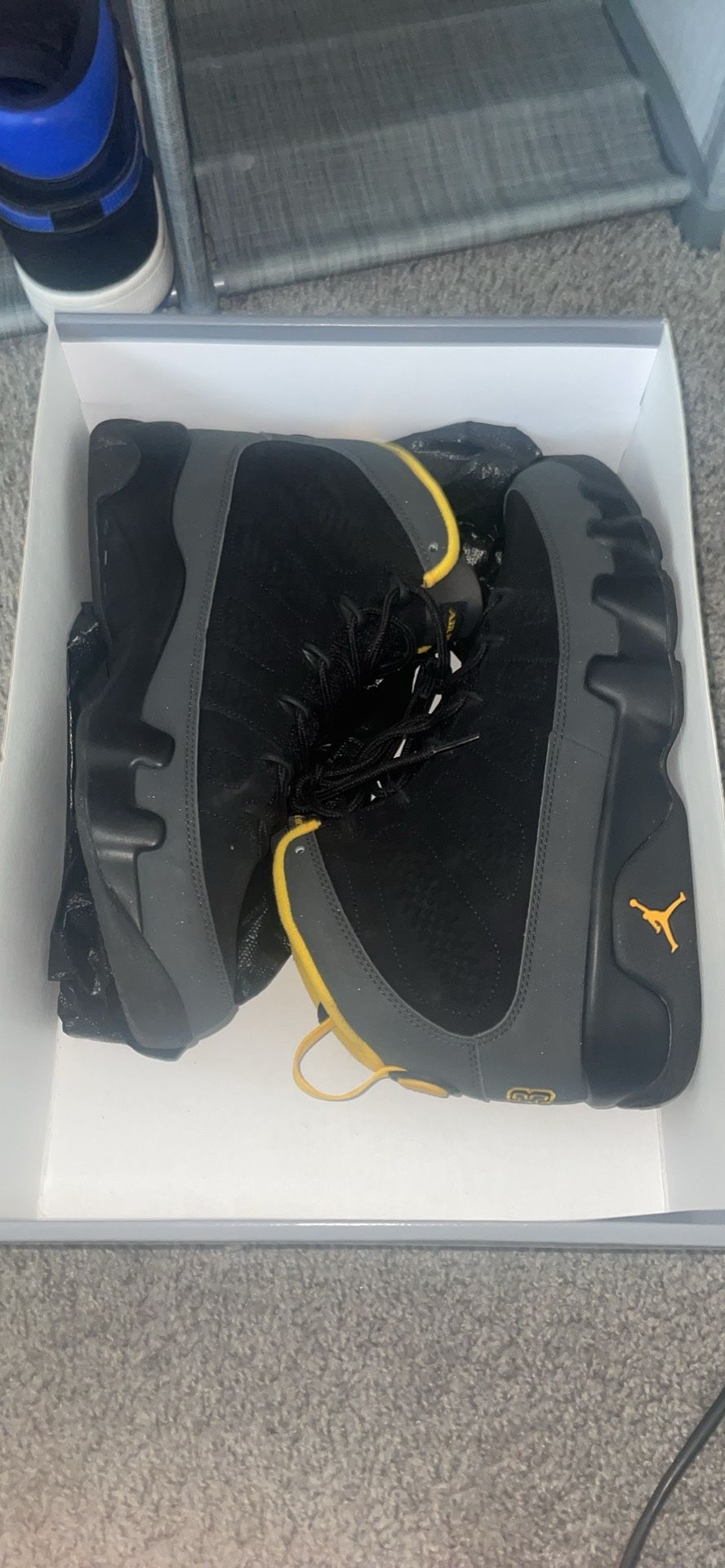 air jordan 9s retro university gold