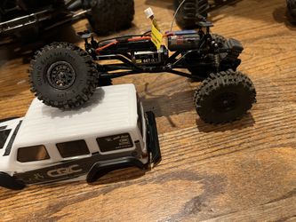 Axial Scx24