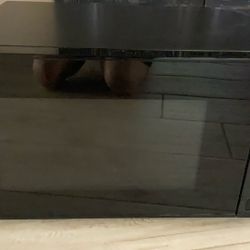 Wolf Microwave with 30” Cabinet Wall Mount Frame