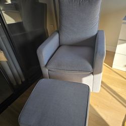 Rocking chair with ottoman