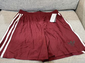 Brand New Men's Adidas Shorts Size Large 