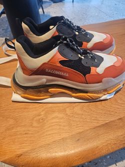 Balenciaga size 11M