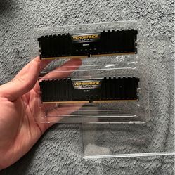 CORSAIR Vengeance LPX DDR4 RAM 32GB (2x16GB) 3600MHz CL18