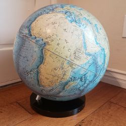 1979 Vintage National Geographic Society World Spinning Globe