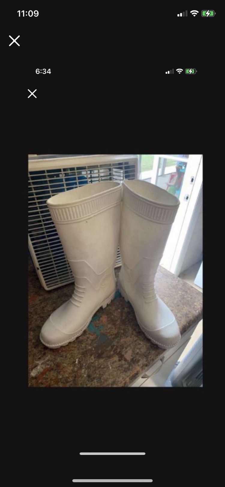 Size 8 white rubber Rain boots for anyone