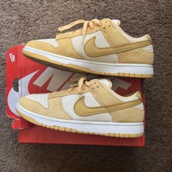 Nike Dunks 