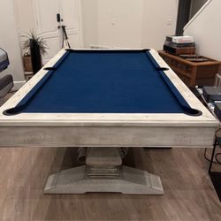 Pool Table Luxury 8ft ( Free Delivery & Set Up & New Color Felt Of Your Choice