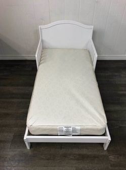 Delta Children Toddler Bed