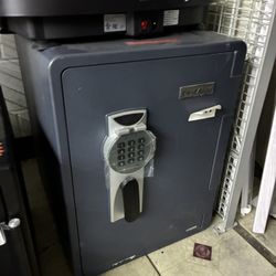 First Alert Digital Safe (closed)