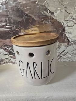 New Rae Dunn Garlic Cellar