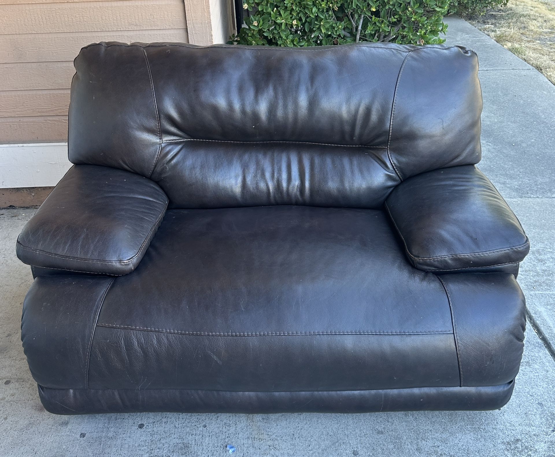 Comfy Ashley Furniture Loveseat/Cuddler Chair with Recliners | FREE DELIVERY