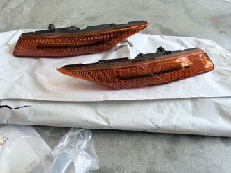Original OEM 2020-2023 Porsche Taycan amber side markers