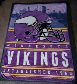 Minnesota Vikings NFL Throw Blanket $8