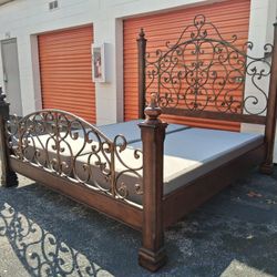 Kng Sz Bd Frm With Base Good Condition 