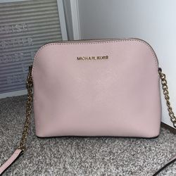 Michael Kors Cindy Large Dome Pink Crossbody