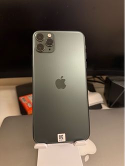 iPhone 11 Pro Max 64GB Unlocked Midnight Green
