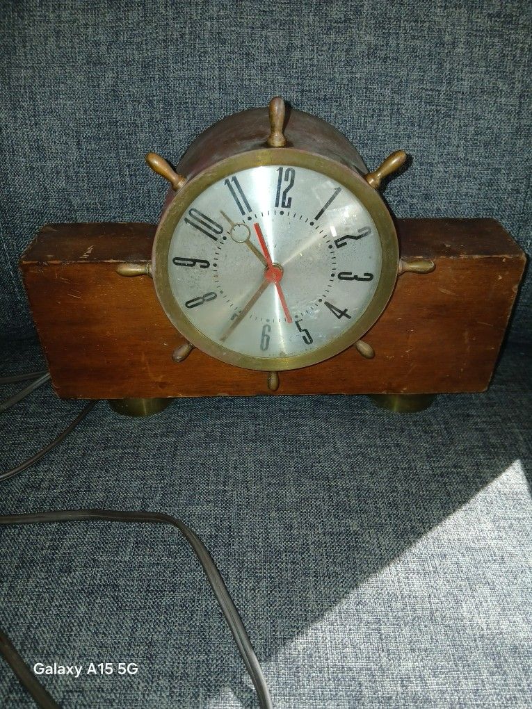 Antique Mantle Clock
