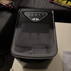 26lb Portable Ice Machine - Used