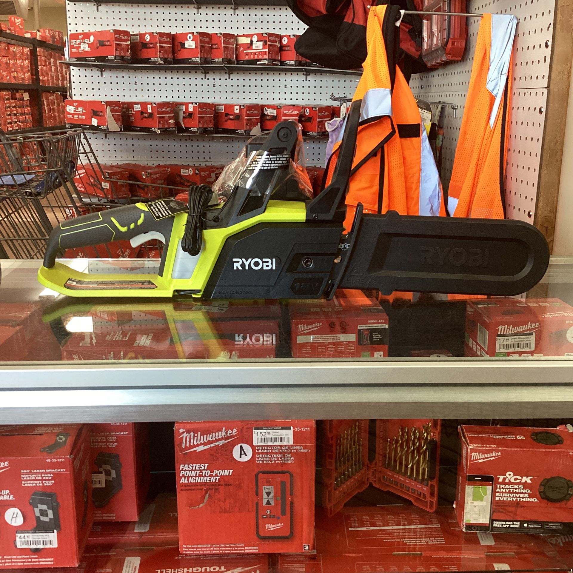 RYOBI ONE+ 18V 10 in. Cordless Battery Chainsaw (Tool Only) (UG) 