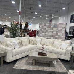 3 PIECE SECTIONAL - CREAM Includes: RAF & LAF Sectional, Corner.