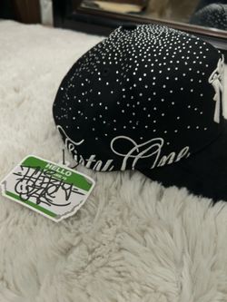 Brand New Thirty One NY Rhinestone Bling Hat - Black