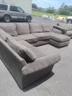 Sectional sofa couch chaise lounge - delivery available