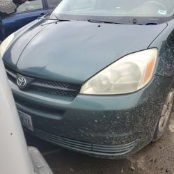 2004 Toyota Sienna