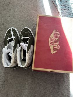 Brand New Vans Shoes Men And Women