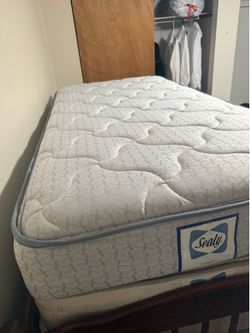 Sealy Eastgate twin mattress