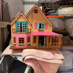 Doll House 