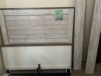 Ashley Furniture Full Size Bedframe