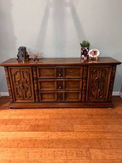 Broyhill Vintage Wood Dresser with Carved Detail