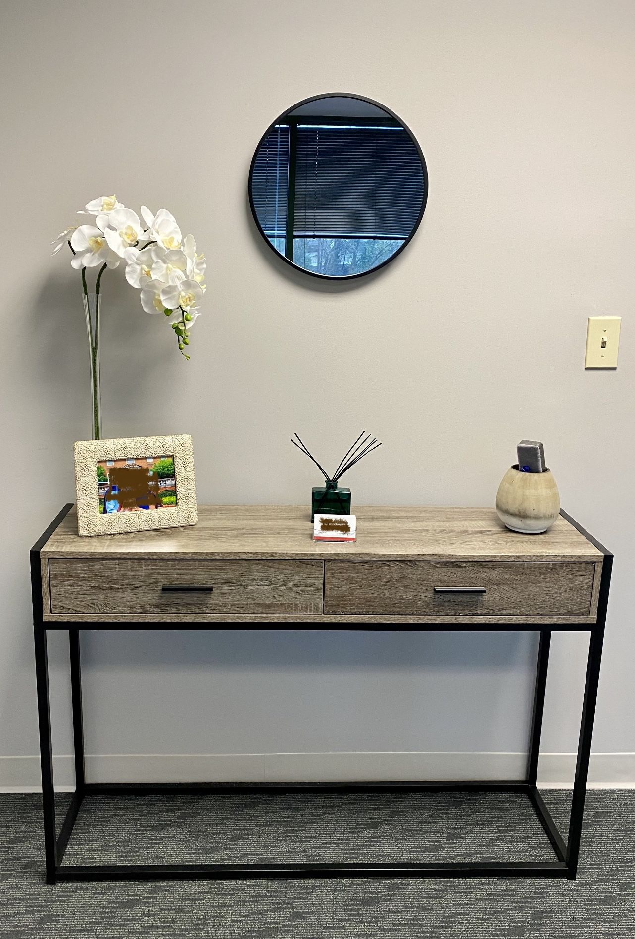 Table! Entryway Console Sofa Couch Table/Accent Wall