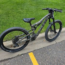 Mountain Bike Carbon Fiber  Full Suspension 