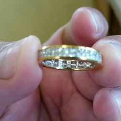 Woman's 18K Gold Double Row Invesible Princess Cut Chanel Set Diamond Ring Size 6.25 15 Grams and 3 Karats VS-Z Clarity H - Colorllc