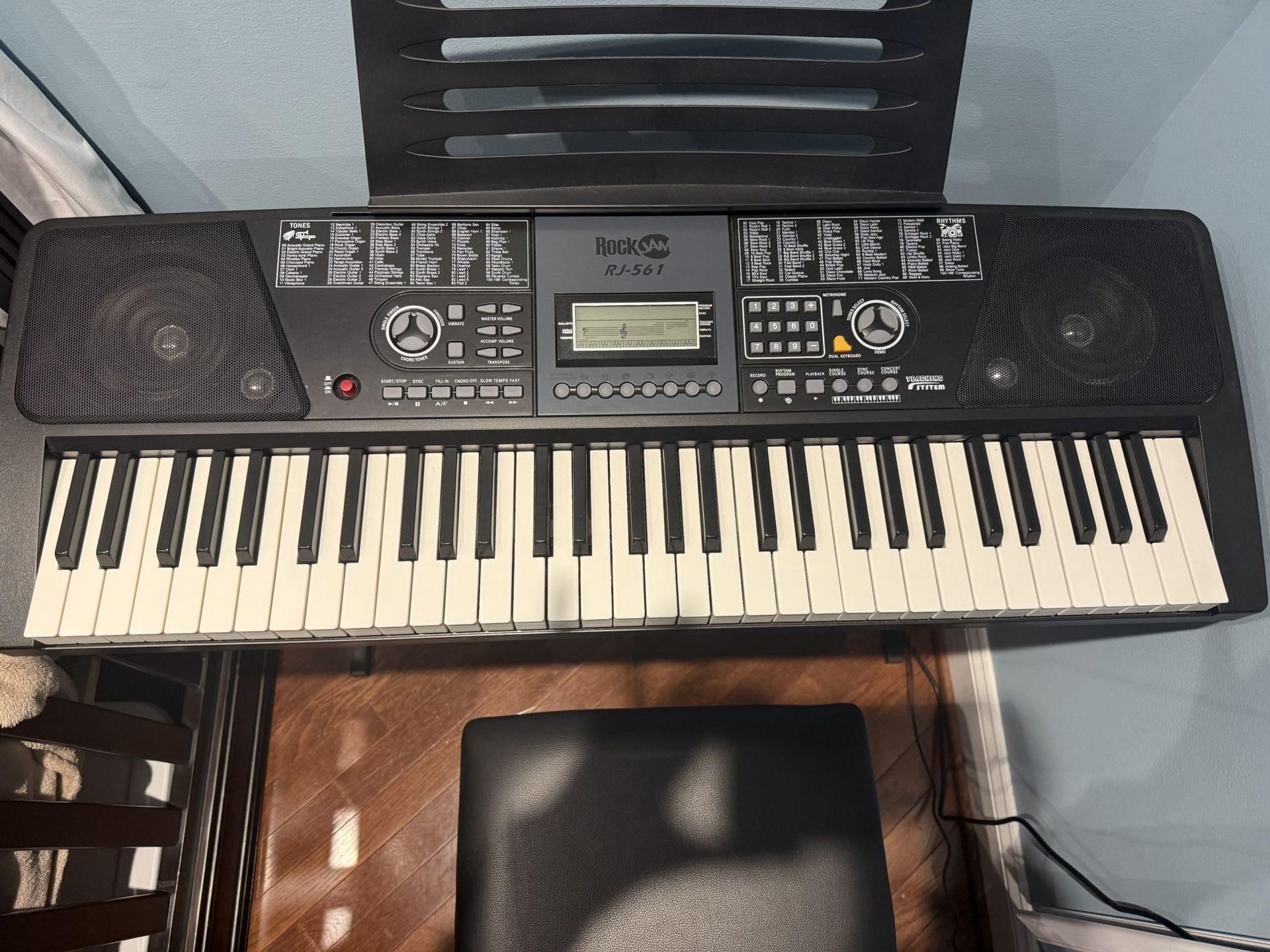 RockJam keyboard With Seat