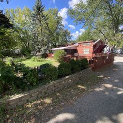 1997 Trophy Park Model Located At Fish Lake Beach Volo IL