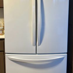 LG Refrigerator (Priced To Sell)