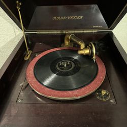 Aeolian-Vocalion Graduola Phonograph - Model 500