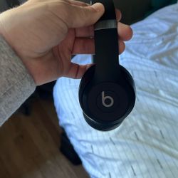 Beats Solo 4