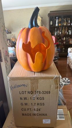 Halloween Pumpkin Jack-o'-Lantern with Cat Cutout LED